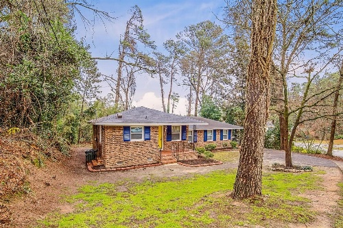 McAllister Manor image 1