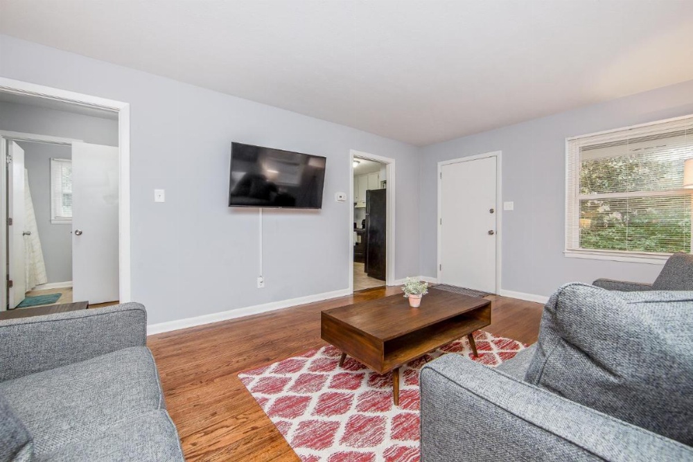 McAllister Manor Image 30